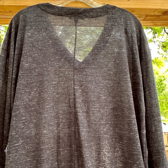 GAP Charcoal Gray 3/4 Sleeve V Neck Slouchy tie waist Top Shirt Medium - Picture 9 of 16